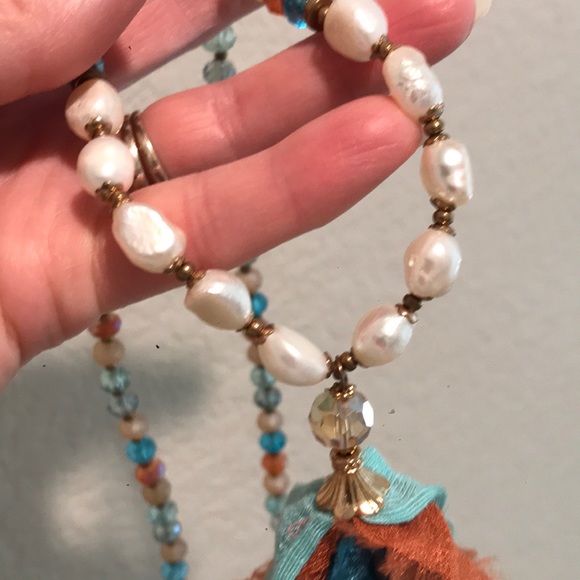 Bead/pearl/cloth necklace - Picture 2 of 4